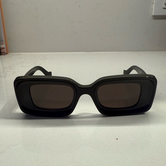 Loewe 46MM Geometric Sunglasses worn maybe twice - Picture 5 of 8